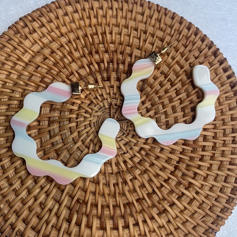 Pastel Scallop Earrings